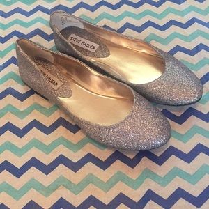 3/$18 🎉Steve Madden Amoree Flat